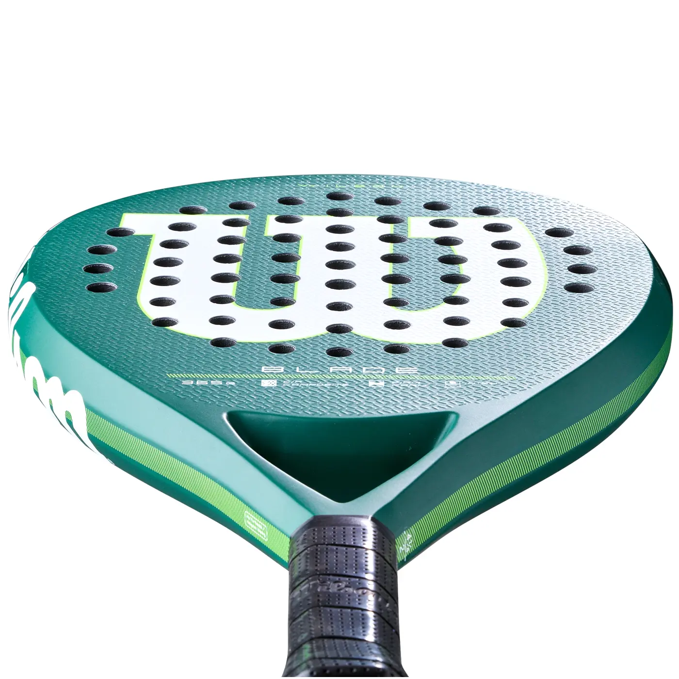 מחבט פאדל Wilson Blade V4 2026